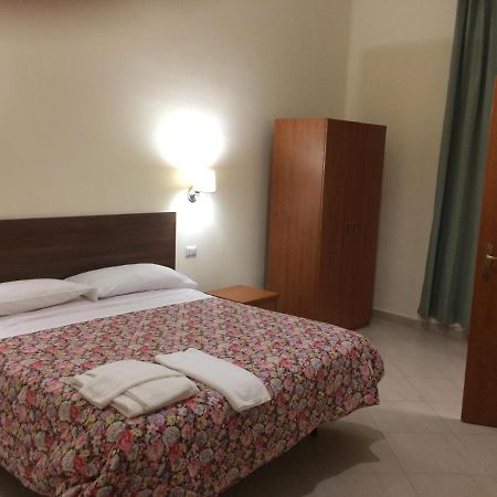 Albergo Enrica Rom Exterior foto
