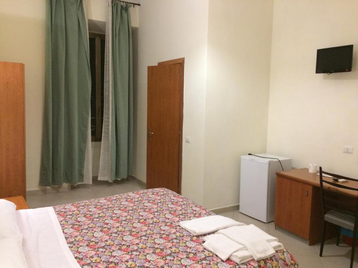 Albergo Enrica Rom Exterior foto
