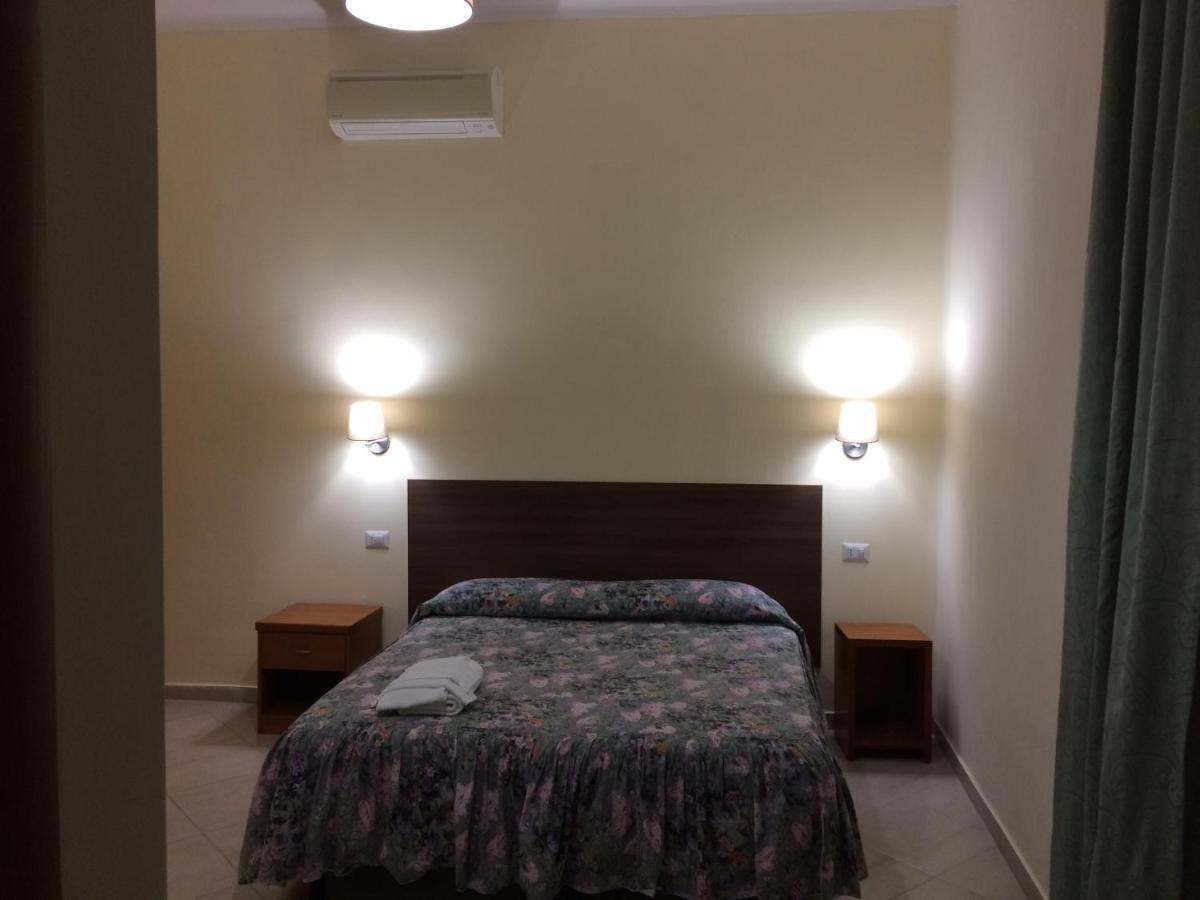 Albergo Enrica Rom Exterior foto