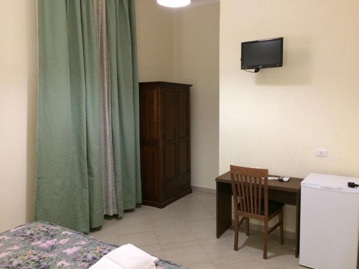 Albergo Enrica Rom Exterior foto